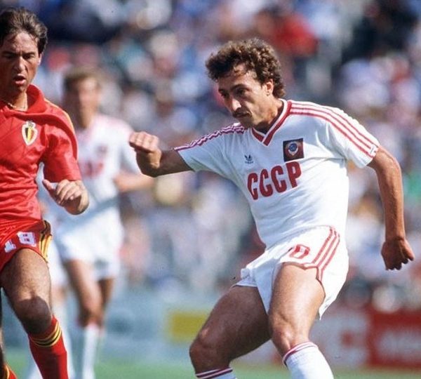 97 días antes, 40 años después